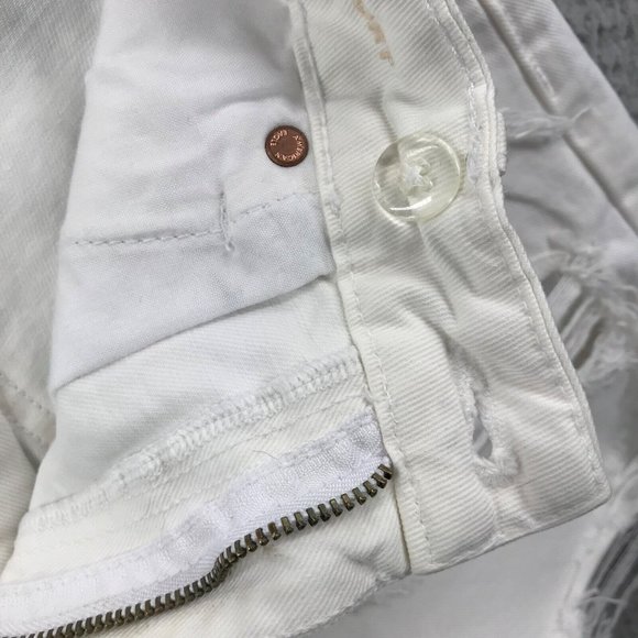 AMERICAN EAGLE Size 6 Highest Rise Distressed White Baggy Cut Off Shorts - Picture 8 of 16